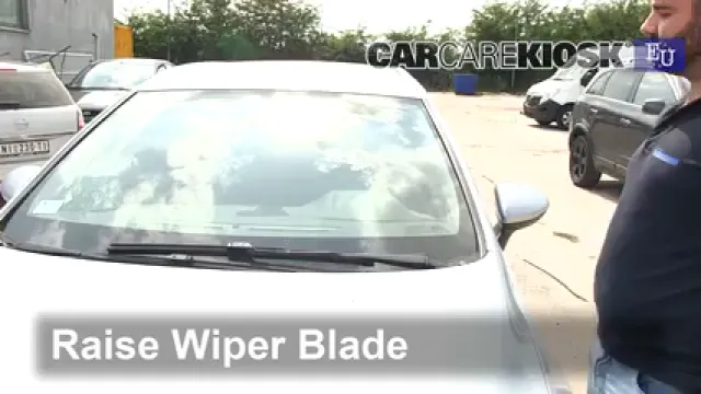 2018 Opel Astra CDTI 1.6L 4 Cyl. Turbo Diesel Windshield Wiper Blade (Front) Replace Wiper Blades